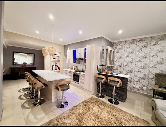 3 BEDROOM HOUSE FOR SALE IN VANDERBIJLPARK SW 5